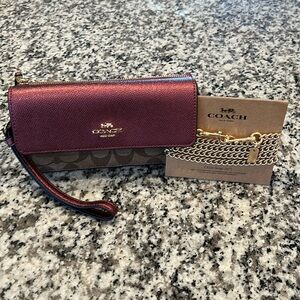 Never Used: Coach Wristlet/Mini Purse w/ Chain Strap